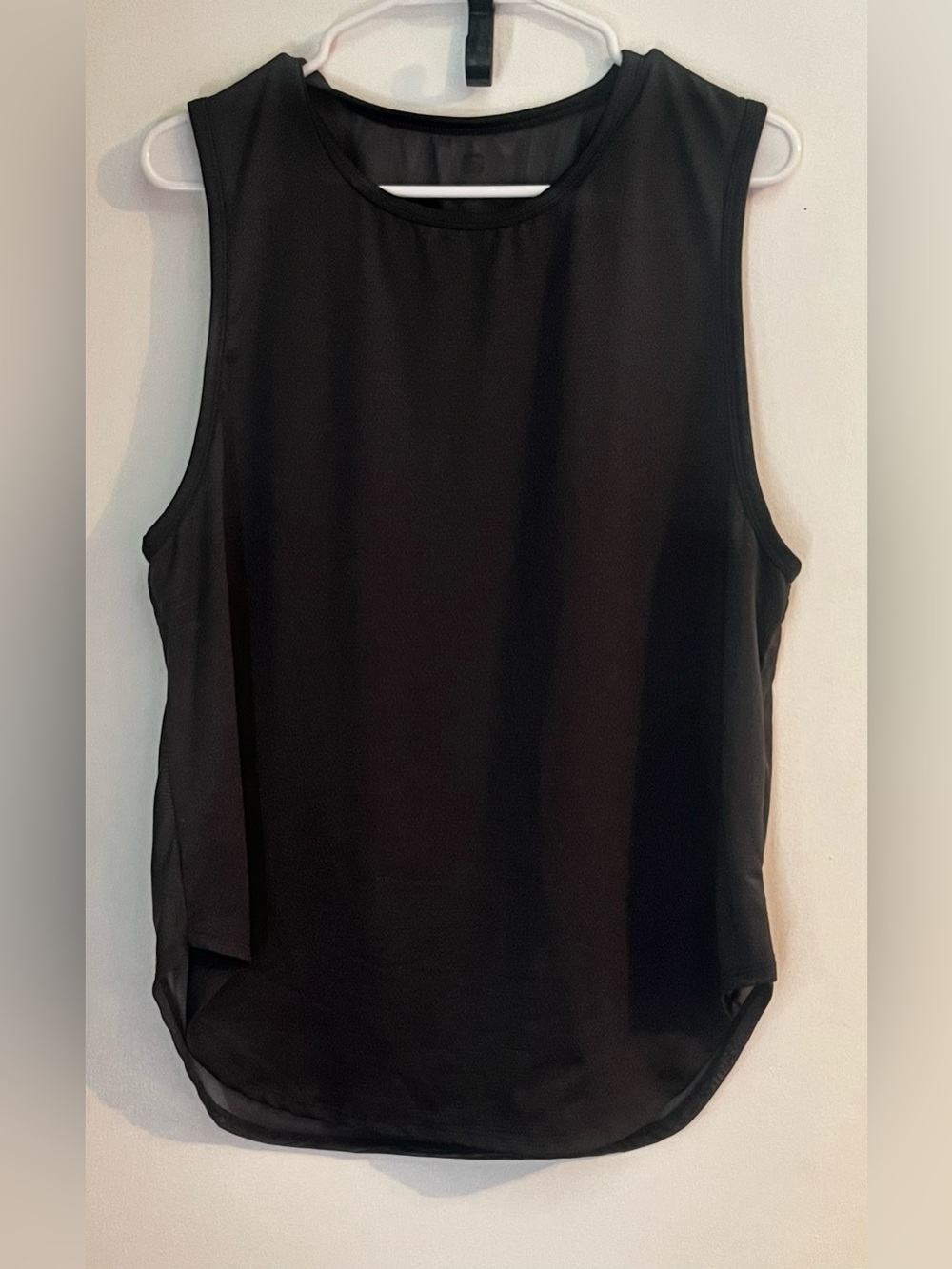 EUC Women’s Fabletics Mesh Back Sleeveless Top ~ Large